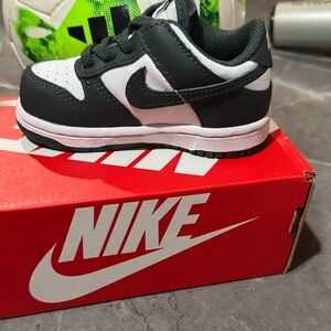 Nike Kids Black and White Sneakers